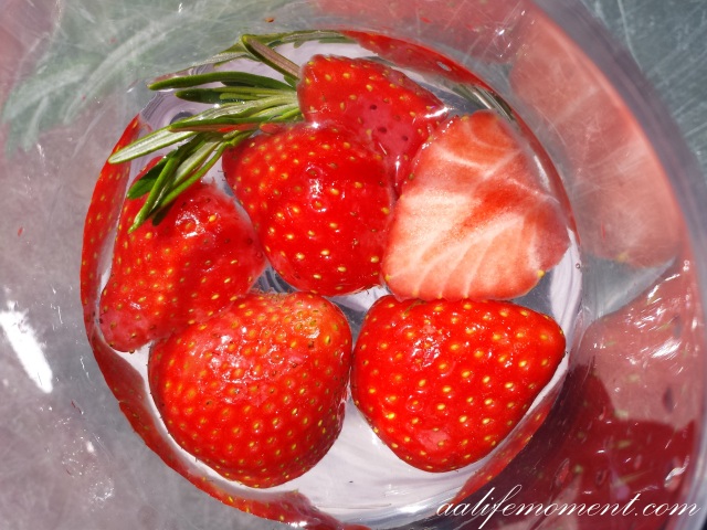 Rosemary and strawberry detox water